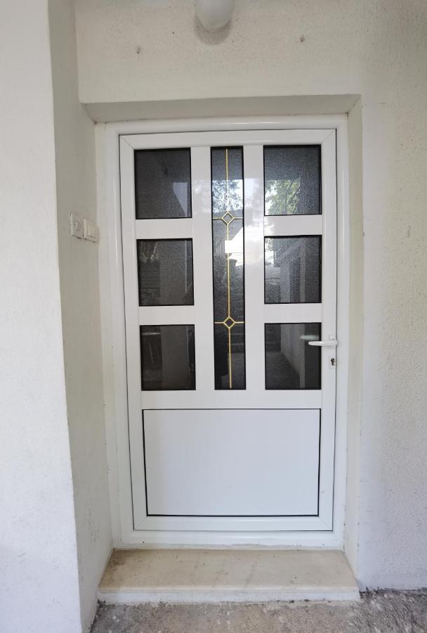 Nikolic Apartmani Bar Kültér fotó